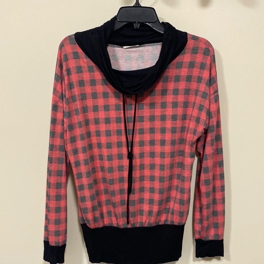 12 PM by Mon Ami long sleeve top small